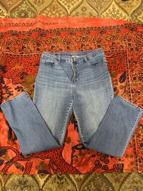 Lee Women's Jeans Light Blue Size 34” Waist Straight Leg Plain Pockets